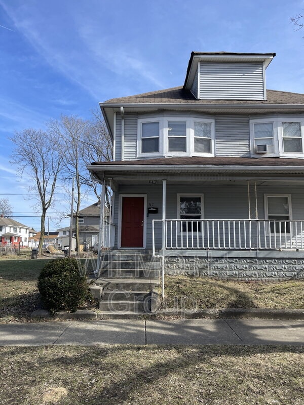 Primary Photo - 37 N Randolph St