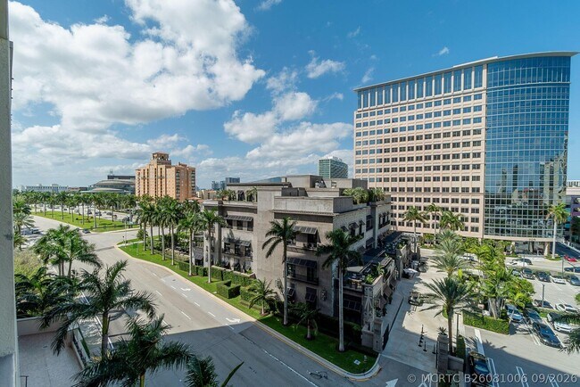 Building Photo - 550 Okeechobee Blvd