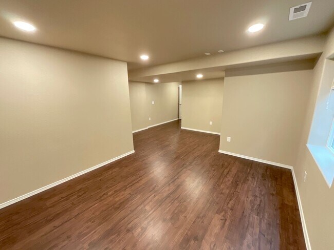 Building Photo - 4 Bedroom Home Available Near Marksheffel ...