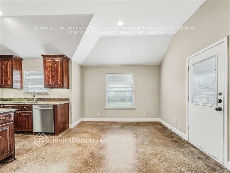 Building Photo - 2029 Bay Laurel Dr