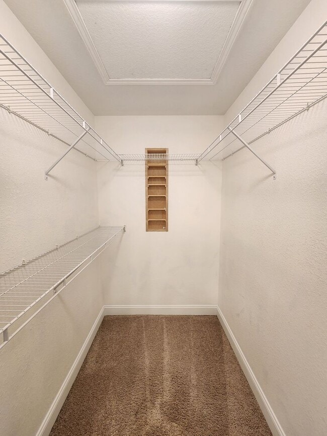 Building Photo - Well Maintained Swannanoa Rental! 2 BEDROOM/2 BATHROOM + BONUS ROOM