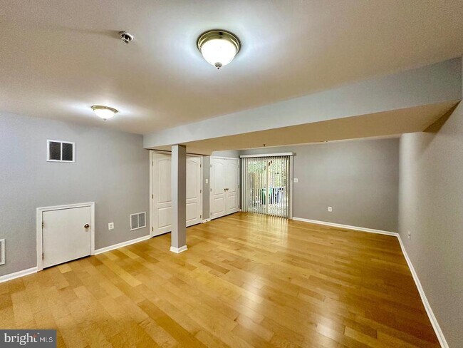 Building Photo - 15503 Kennett Square Way