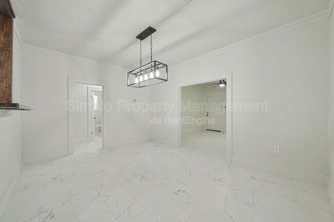 Building Photo - 1225 NE 17th St