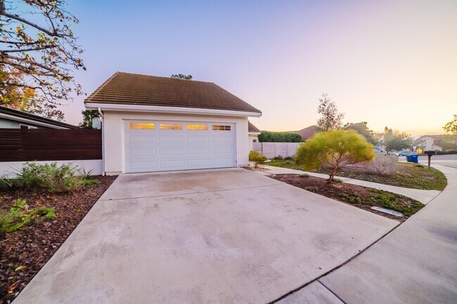 Building Photo - 1811 Autumn Pl