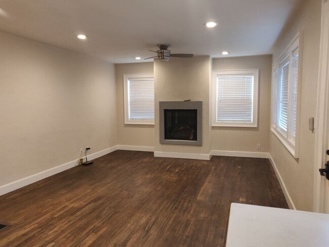 Building Photo - Urban Elegance Meets Ultimate Privacy Near Juniper Park