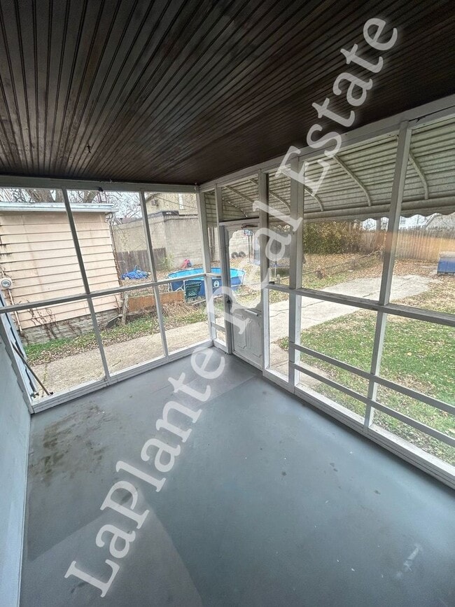 Building Photo - Cozy 3-Bedroom Home in West Toledo