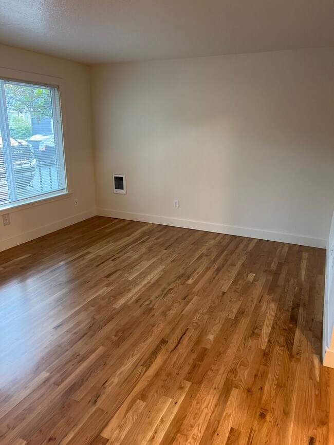 Building Photo - Arbor Lodge University of Portland Adidas ...