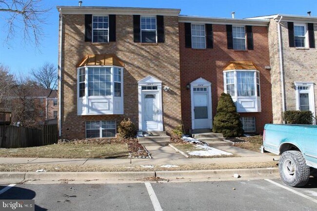 Building Photo - 1086 Travis Ln