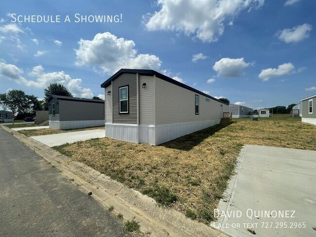 Building Photo - 701 Mill St