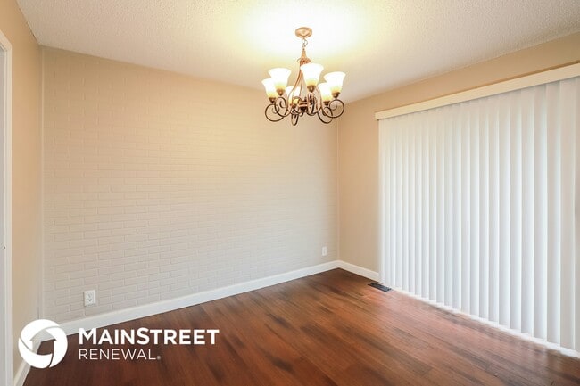 Building Photo - 813 Southbrook Pkwy