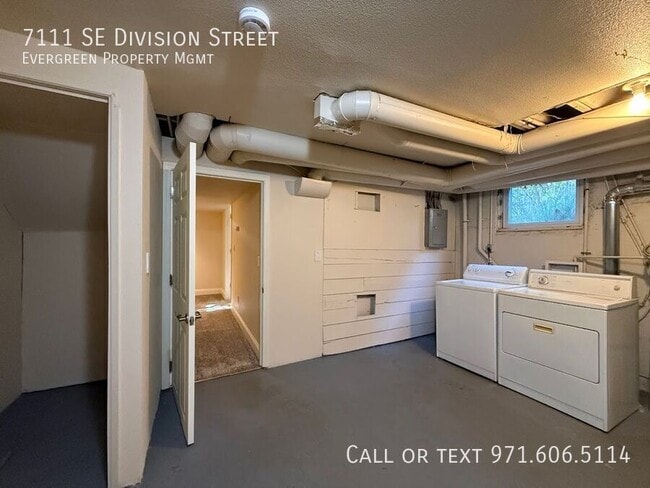 Building Photo - 7111 SE Division St