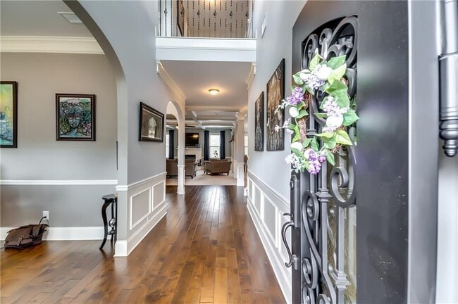 Building Photo - 2216 Golden Eagle Dr