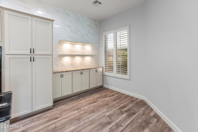 Building Photo - 12073 W Desert Mirage Dr