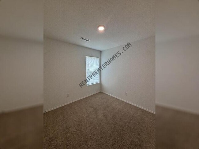 Building Photo - 80 Kinley Brk Ln
