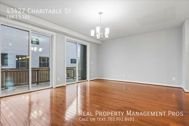 Building Photo - 43427 Charitable St