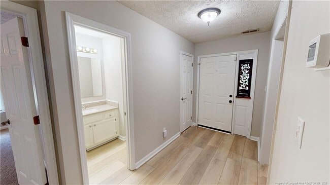 Building Photo - 5811 Mondavi Pl