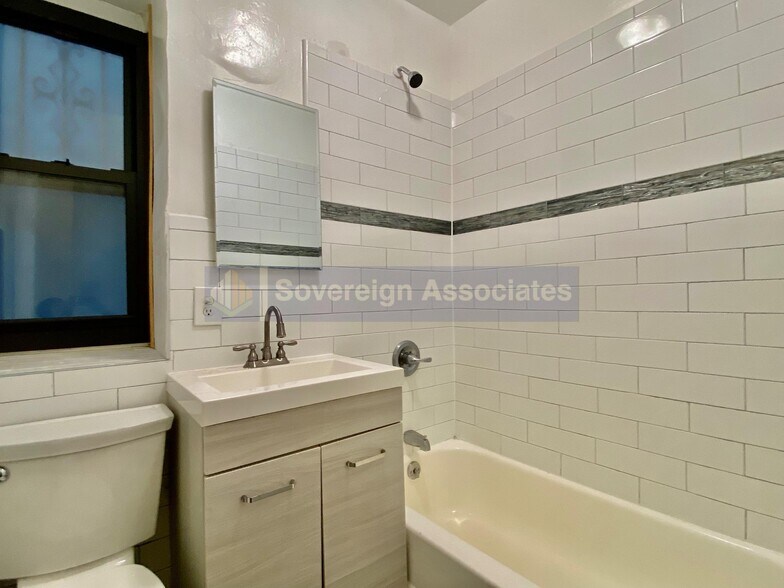 Building Photo - 201 W 105th St