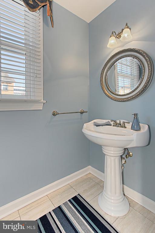 Building Photo - 1850 Brenthill Wy