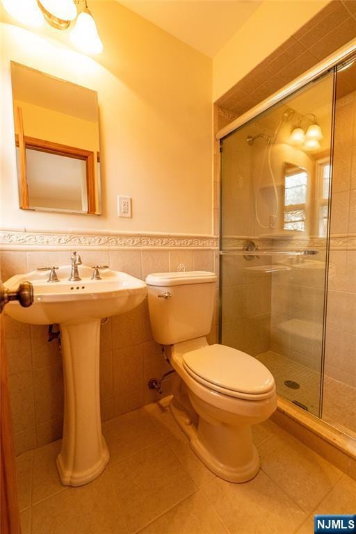 Building Photo - 10 Eastbrook Dr