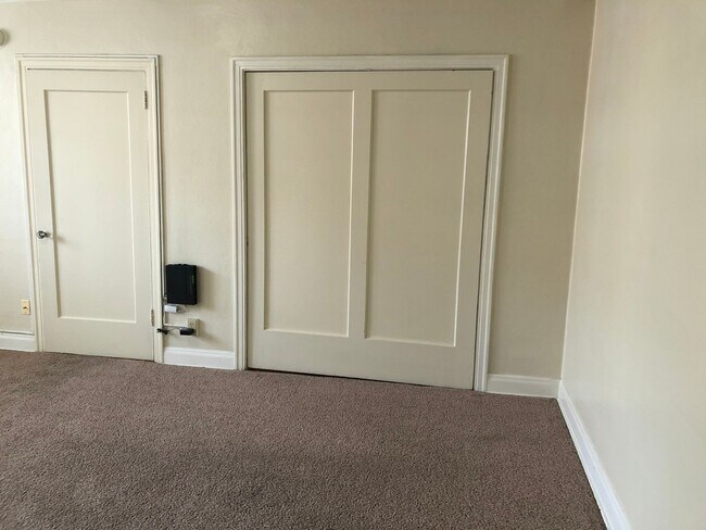 Interior Photo - turner08