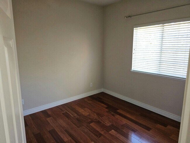 Building Photo - 3244 Marbrisa Ct