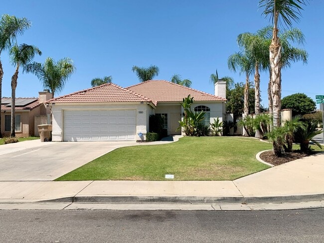 Primary Photo - Beautifully Updated Home in Tevis Ranch - ...
