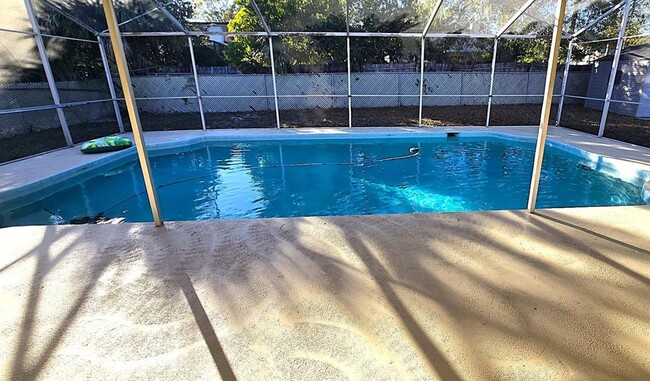 Building Photo - 5160 Glasgow Ave