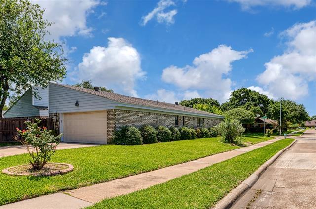 Building Photo - 3629 Sandia Dr