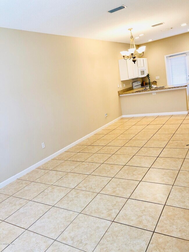 Building Photo - 486 Cabernet Pl