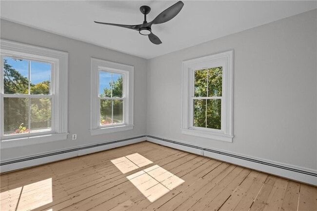 Building Photo - 243 Maple Ave