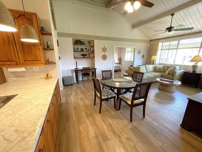 Building Photo - Step into the peaceful and lovingly cared-for 2-bedroom, 2-bath condo in Haleakala Shores — one o...