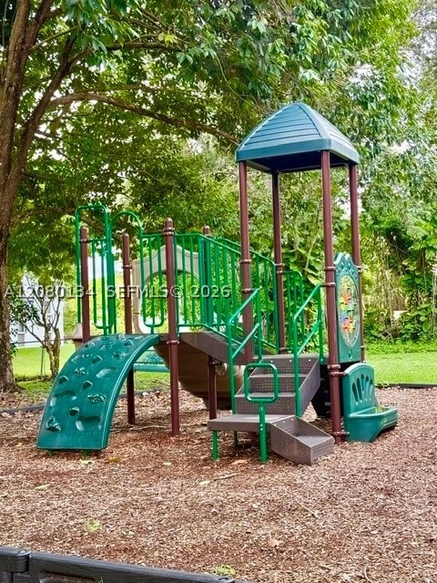 Building Photo - 8335 Coral Lake Dr