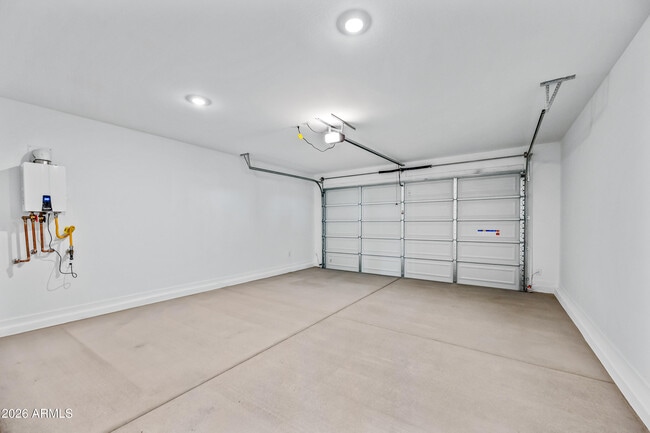 Building Photo - 2436 Fortana Dr