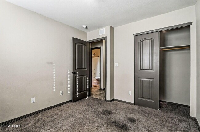 Building Photo - 12776 Tre Maximiliano Ave