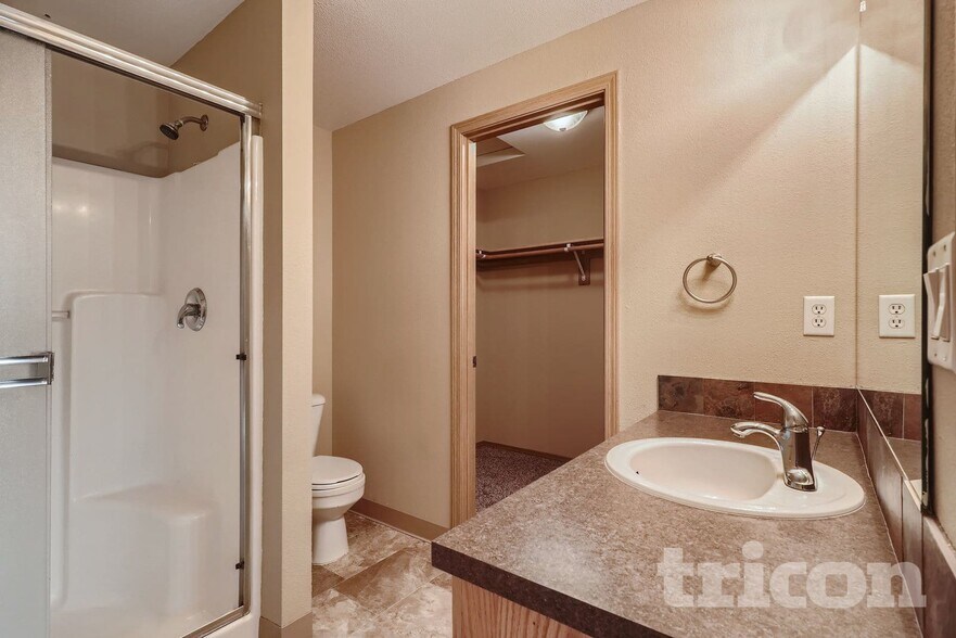 Building Photo - 1407 SW 7th Ct