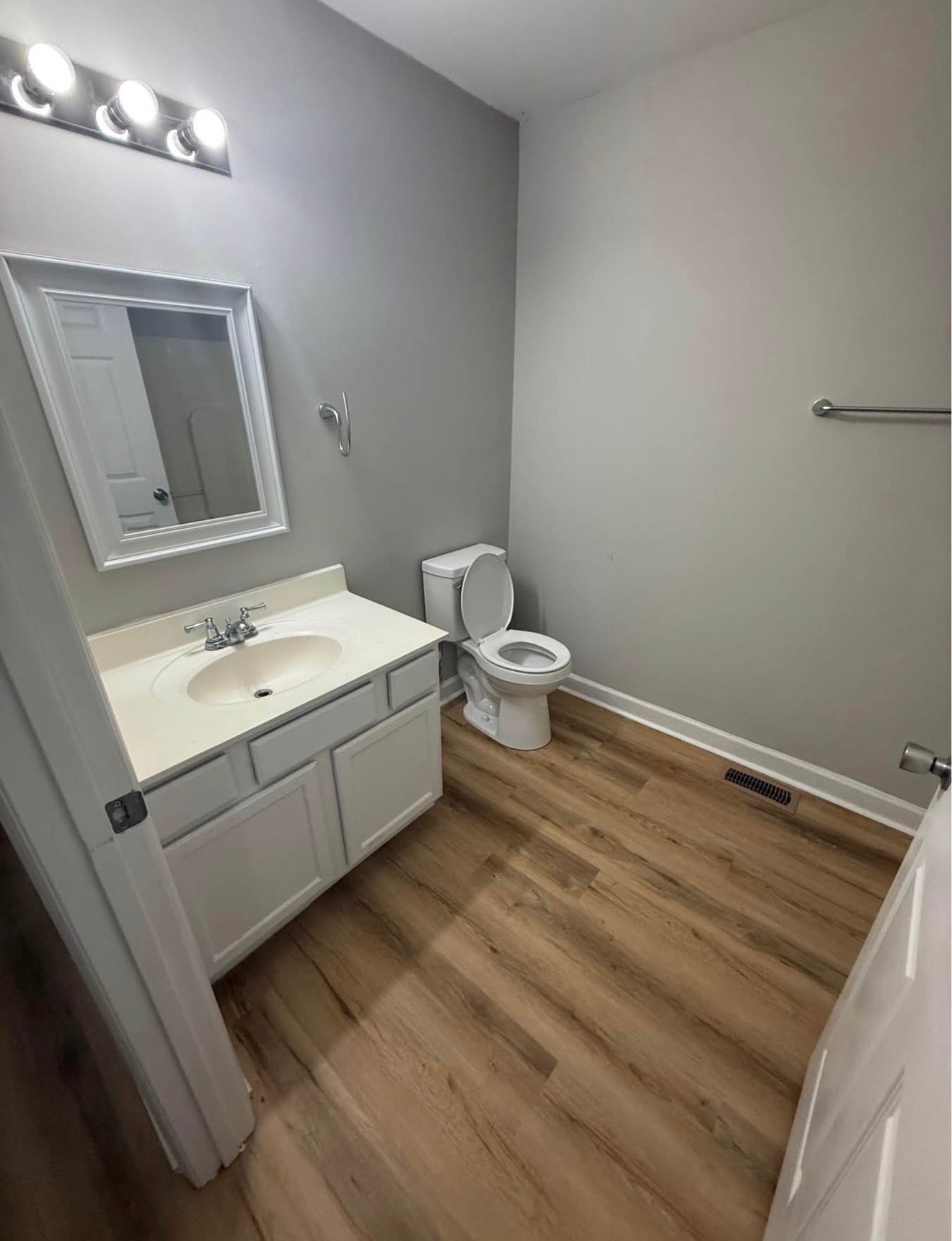 Building Photo - 1713 Harrel St