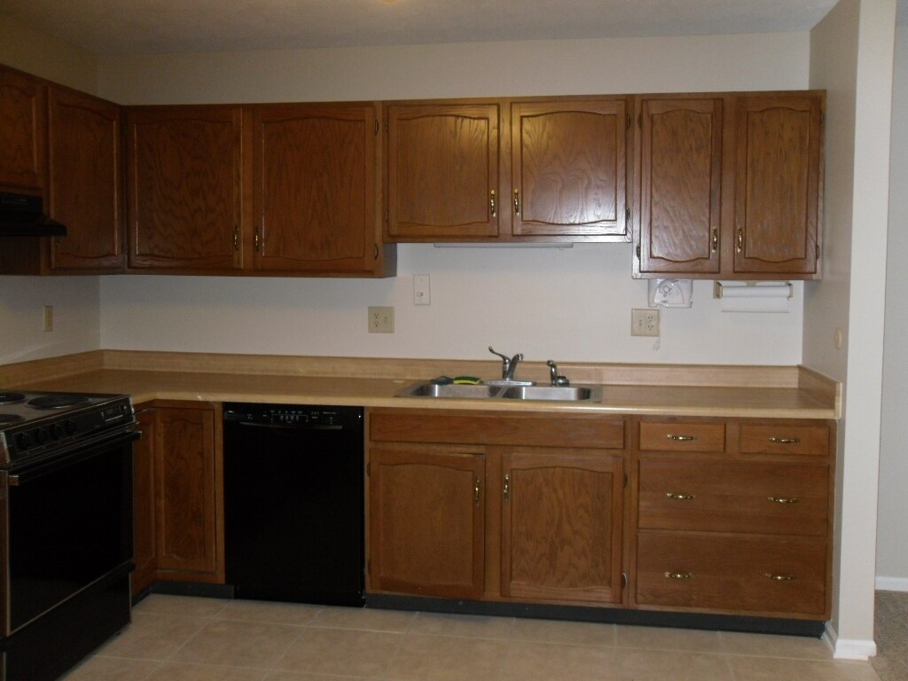 Building Photo - 1130 Cymar Dr E