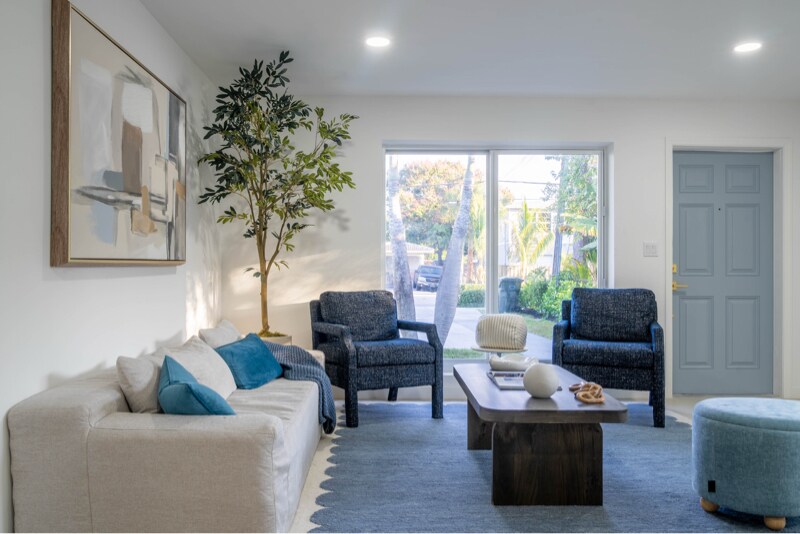 Primary Photo - 770 NE 34th Ct