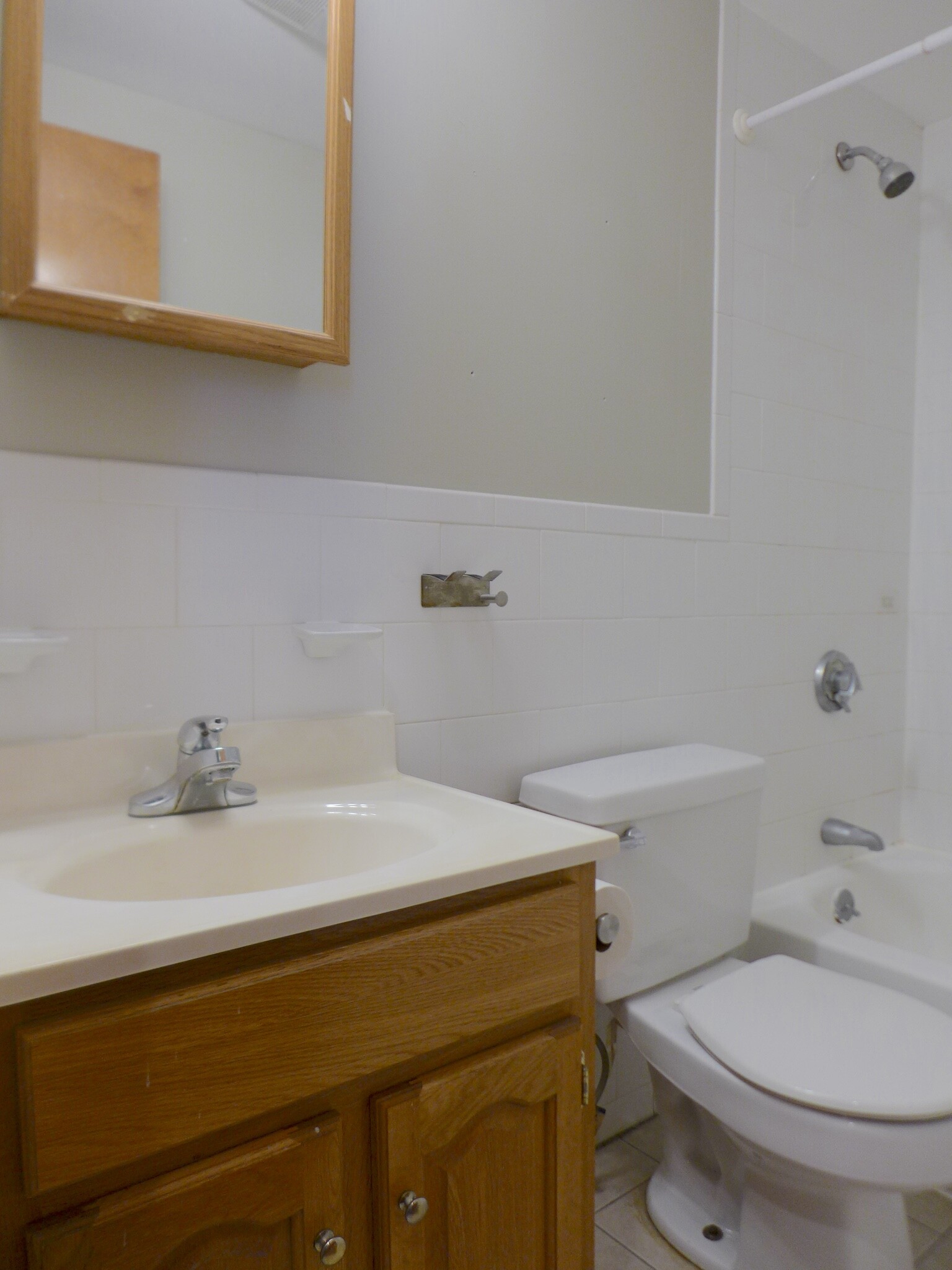 Building Photo - 79 Hudson St