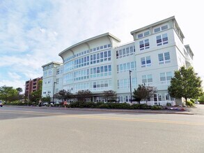 Building Photo - 10 Ocean Ave