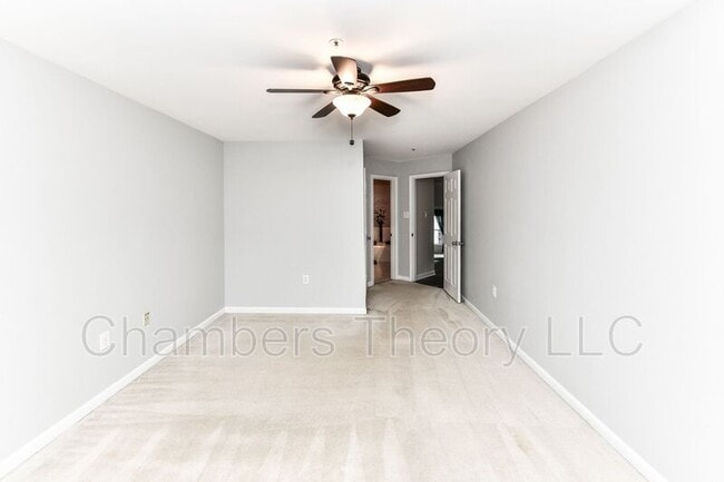 Building Photo - 275 S Pickett St
