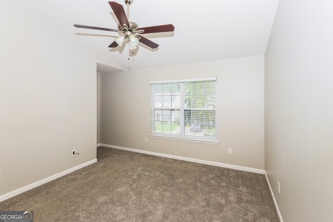 Building Photo - 153 Prity Ct