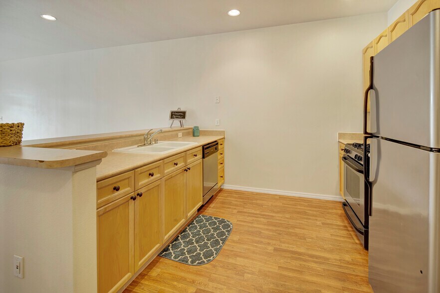 The Highlands Luxury Residences 2134 E 56th Ave Anchorage AK 99507