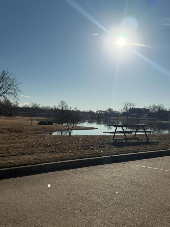 Building Photo - 1812 W Liberty Ave