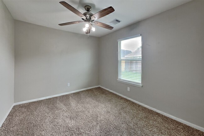 Building Photo - 19203 Canaras Ct