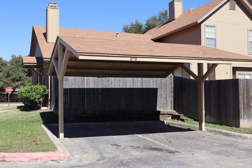 Building Photo - 10254 Dover Rdg