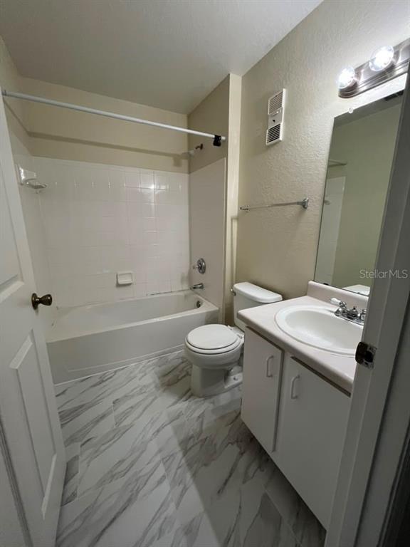 Building Photo - 13025 Mulberry Park Dr
