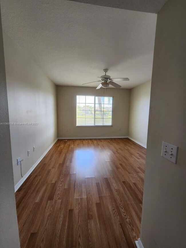 Building Photo - 4180 San Marino Blvd