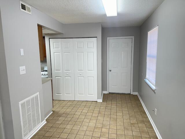 Building Photo - 4803 Frontage Rd NW