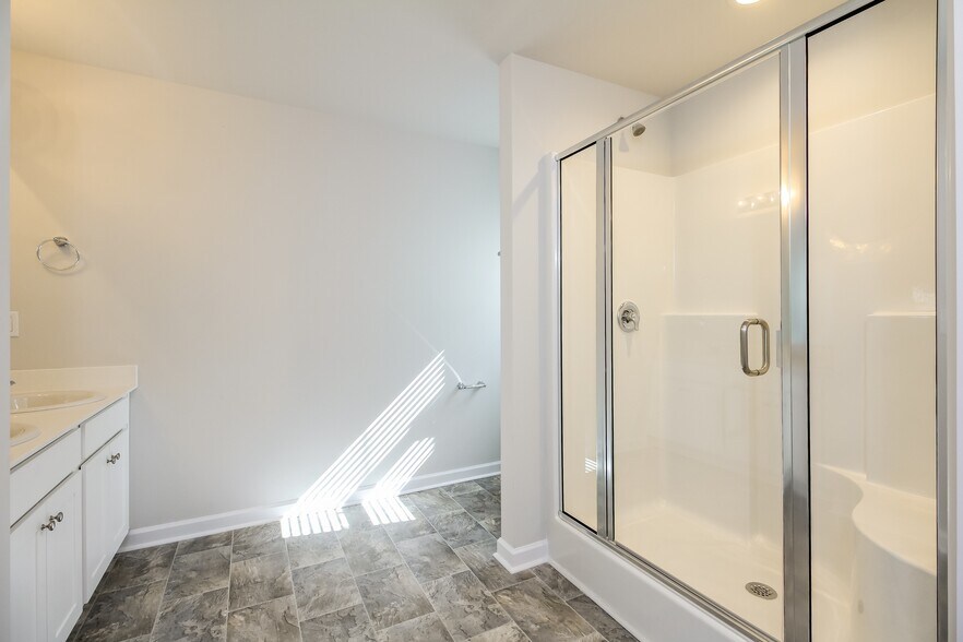 Building Photo - 2948 Ember Brook Ct